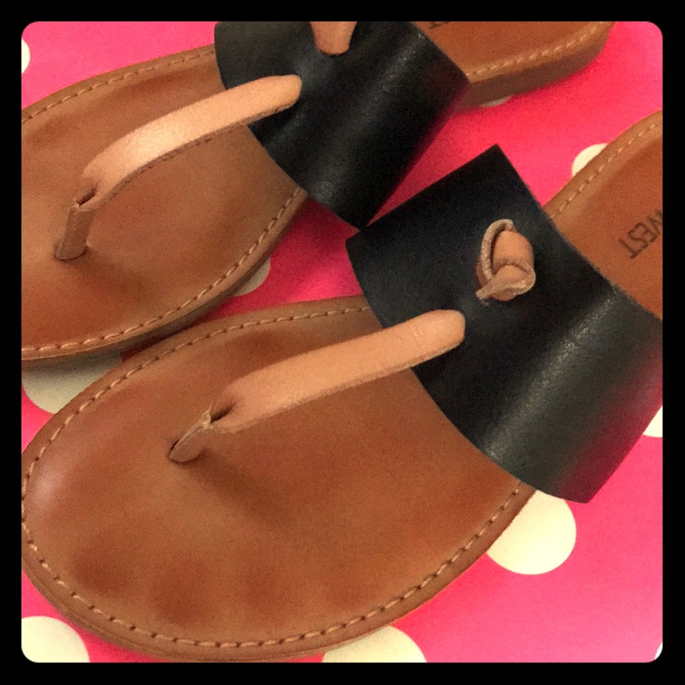 NINE WEST SANDAL 7.5